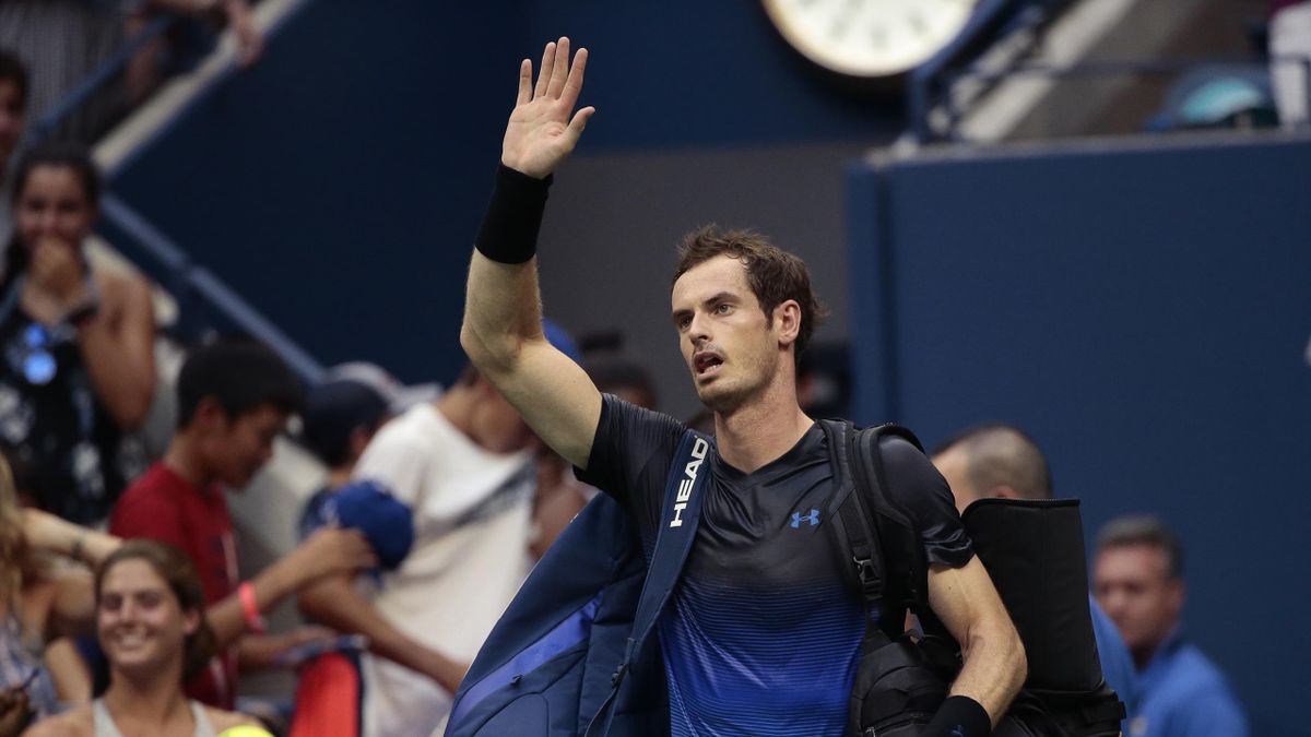 Andy Murray waves goodbye to the US Open