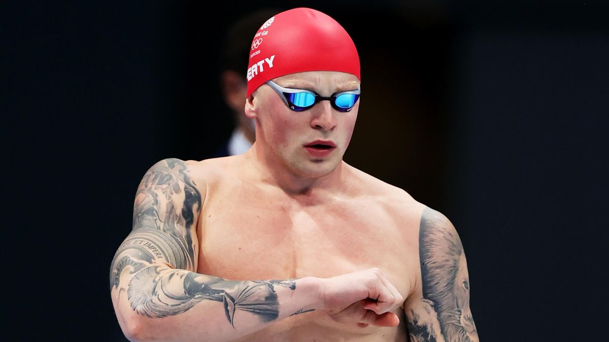 Tokyo 2020 - Adam Peaty dominates to qualify for men's ...