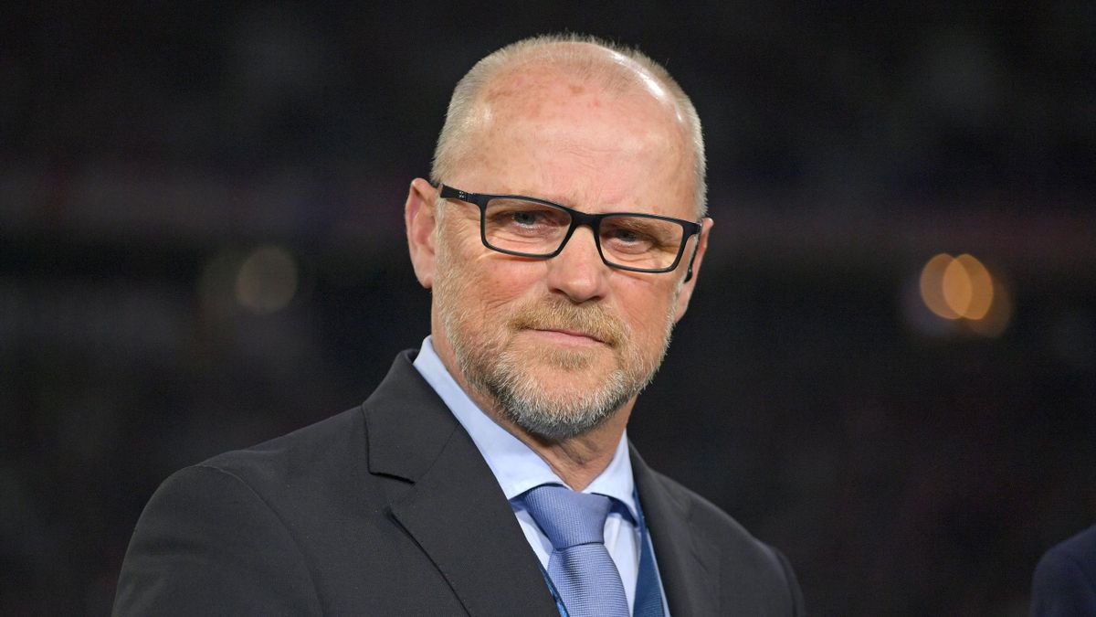 Werder Bremen | Thomas Schaaf erklärt sein Trainerbank ...