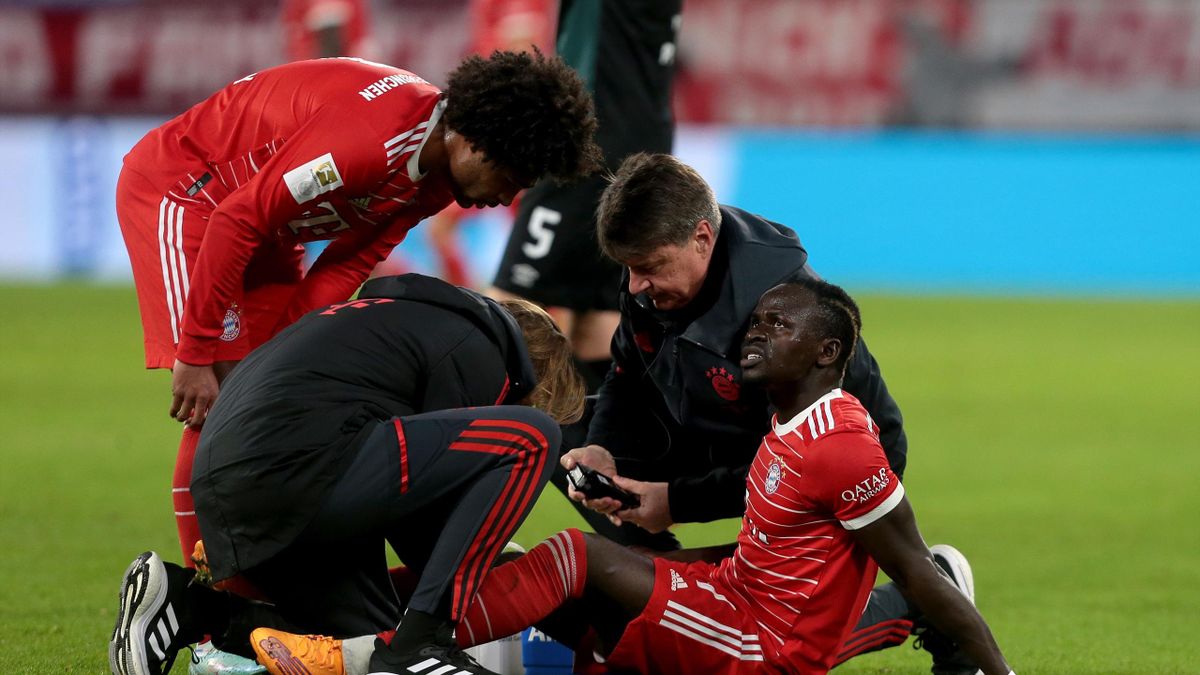 Sadio Mane suffers World Cup injury scare, subbed after 21 minutes of  Bayern Munich's match against Werder Bremen - Eurosport