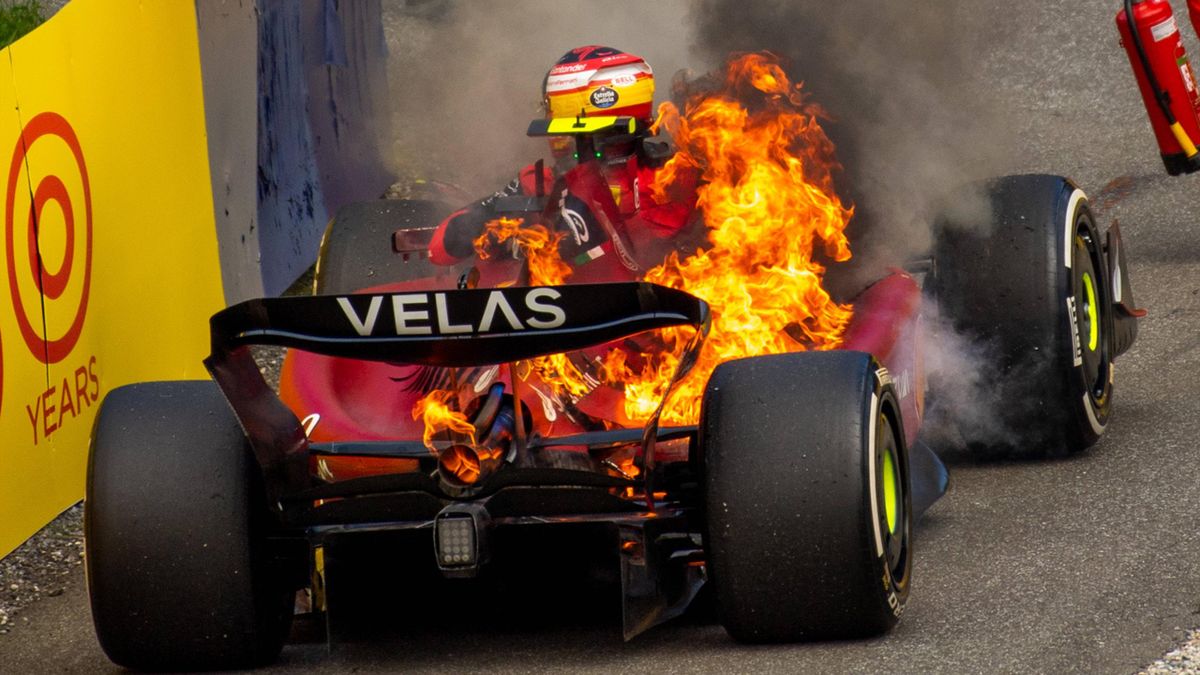 GP Österreich - Feuer-Schock für -Pilot Carlos Sainz: Traum vom Doppelsieg in Spielberg geht in Flammen auf - Eurosport