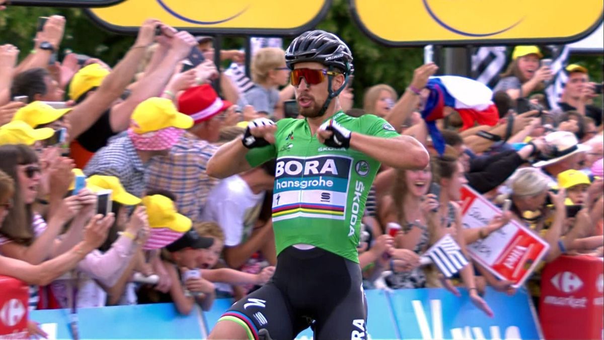 Tour De France 18 Peter Sagan On Song In Stage 5 To Tighten Grip On Green Eurosport