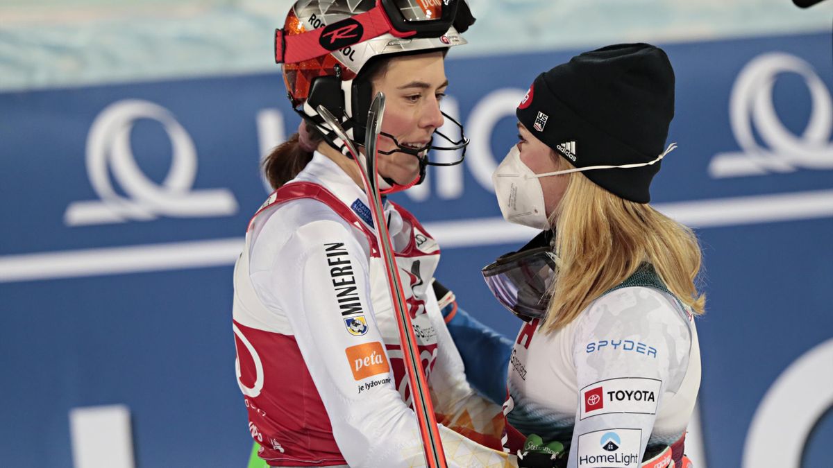 Mikaela Shiffrin edges Petra Vlhova for record World Cup slalom win ...