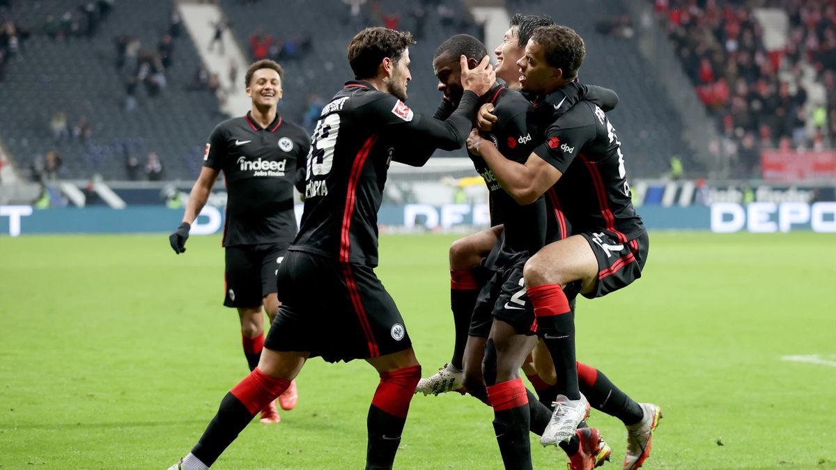 Evan N’Dicka köpft Frankfurt in der Nachspielzeit zum Sieg