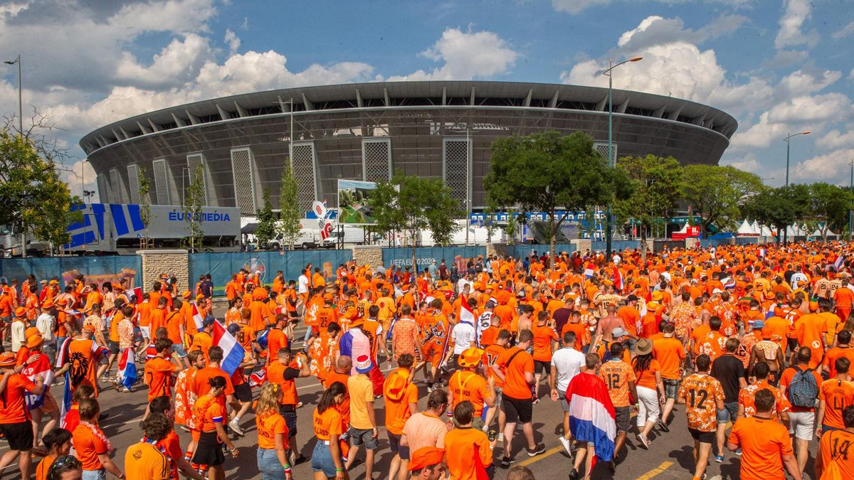 Oranje-supporters tijdens EURO 2020 in Boedapest.