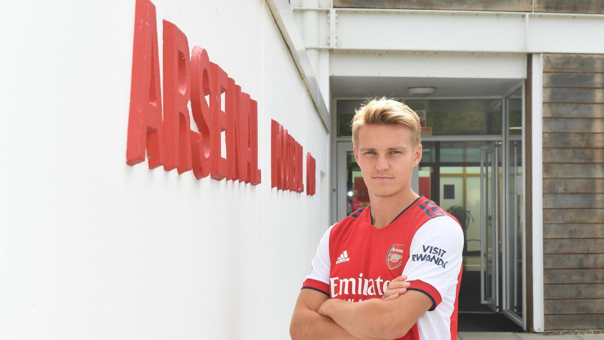 ST ALBANS, ENGLAND - AUGUST 20: Arsenal unveil new signing Martin Odegaard at London Colney on August 20, 2021 in St Albans, England