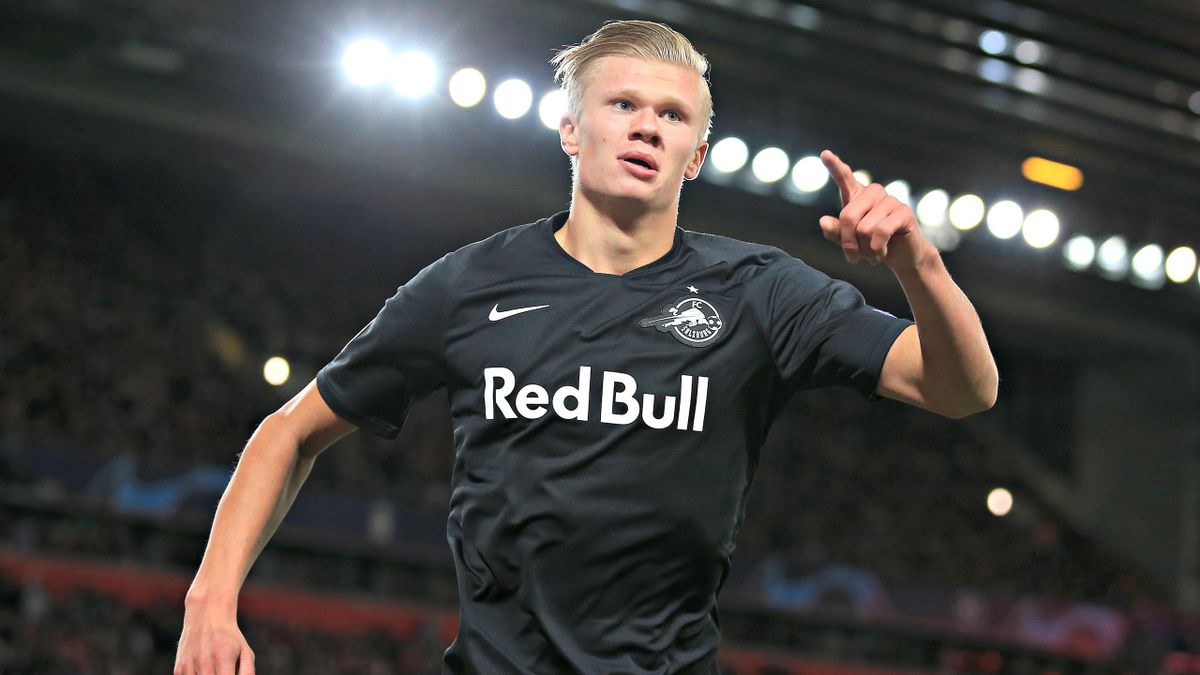 LIVERPOOL, ENGLAND - OCTOBER 02: Erling Haaland of Salzburg celebrates after scoring their 3rd goal during the UEFA Champions League group E match between Liverpool FC and RB Salzburg at Anfield on October 2, 2019 in Liverpool, United Kingdom. (Photo by S