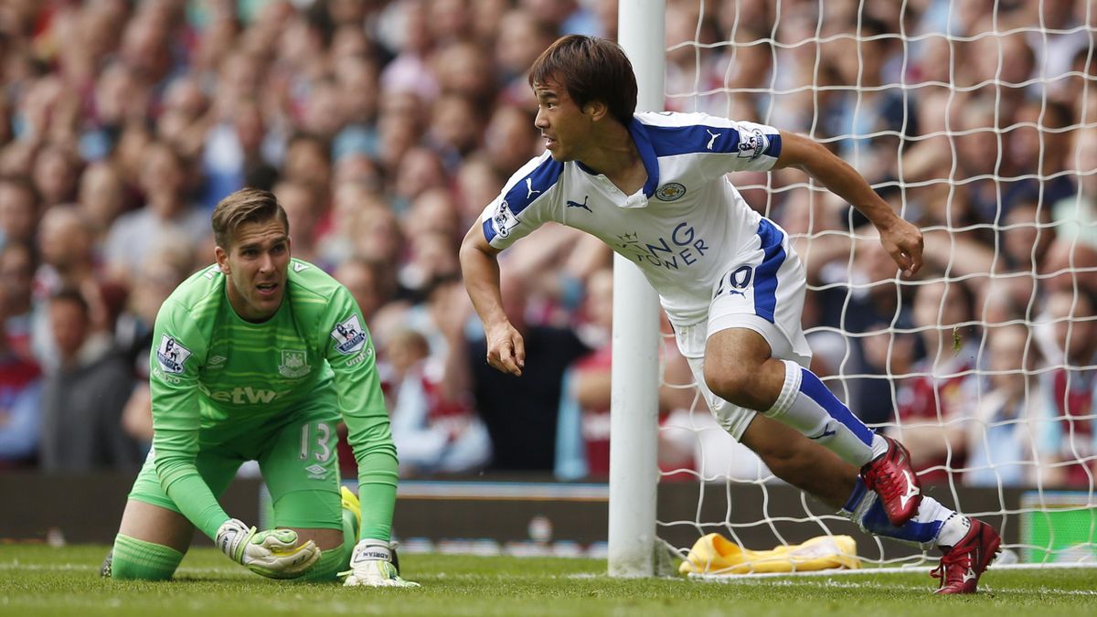 Leicester Go Top After West Ham Win As Riyad Mahrez Shinji Okazaki Star Eurosport