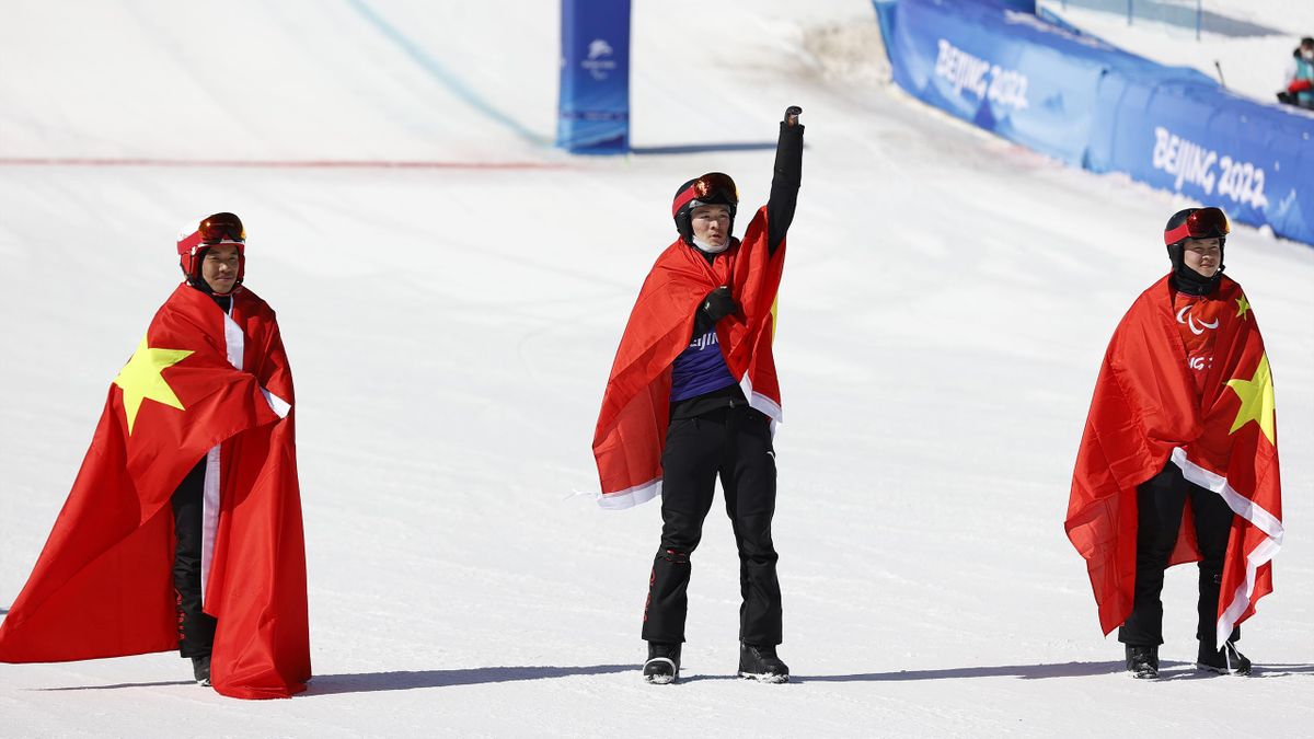 Triplé chinois en snowboardcross SB-UL aux Paralympiques 2022