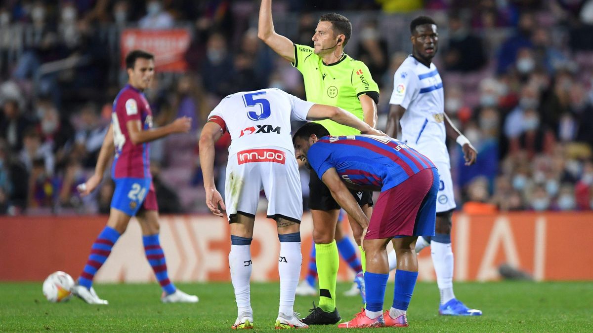 Sergio Agüero (FC Barcelona) against Alavés / Liga