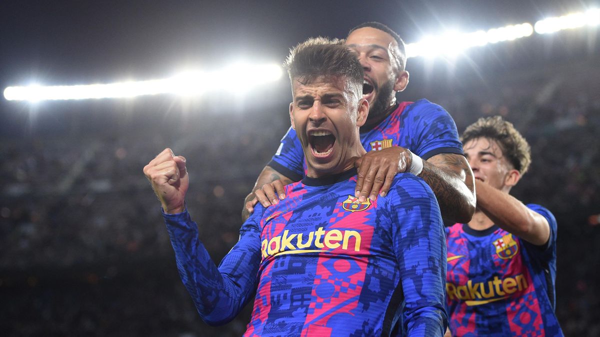 Gerard Pique of FC Barcelona celebrates after scoring their team's first goal during the UEFA Champions League group E match between FC Barcelona and Dynamo Kyiv at Camp Nou on October 20, 2021 in Barcelona, Spain