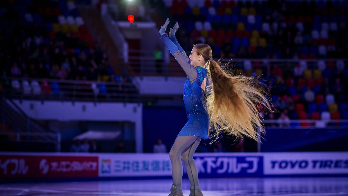 Александра Трусова выполнила четыре четверных прыжка на ...