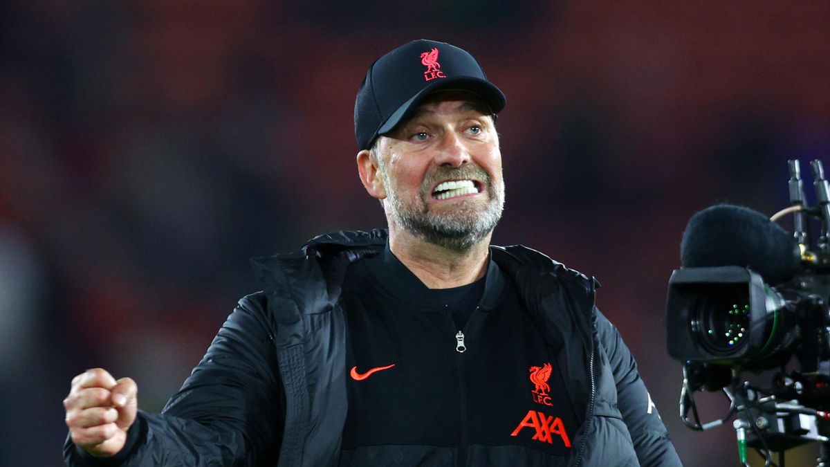 Jurgen Klopp, Manager of Liverpool celebrates their sides victory after the Premier League match between Southampton and Liverpool at St Mary's Stadium