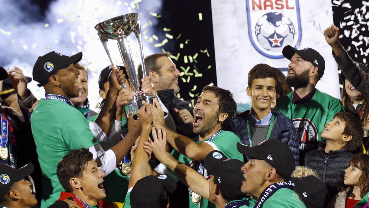 Real Madrid legend Raul ends 23-year career by winning New York Cosmos title - Eurosport