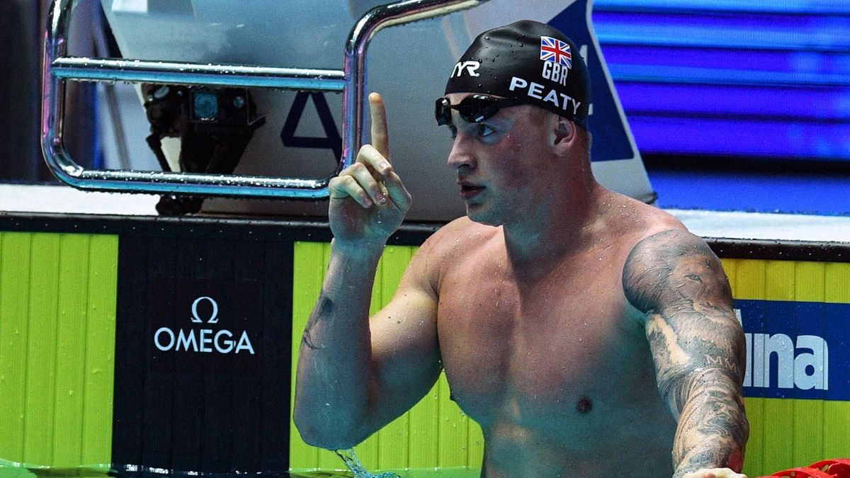 Mondiaux natation: le Britannique Adam Peaty bat son record du monde du 100 brasse - Eurosport
