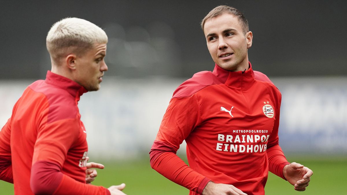 Bosz Verrat Mario Gotze Wollte Zu Bayer Leverkusen Kommen Eurosport