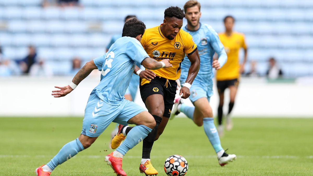 Tottenham Hotspur Eye Up Adama Traore For Reunion With Nuno Espirito Santo Reports Eurosport