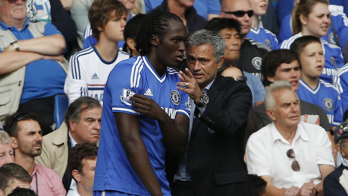 Lukaku Can Add Another Dimension To Manchester United After Zlatan Ibrahimovic Insists Phil Neville Eurosport