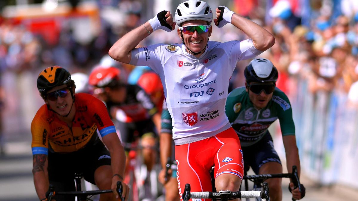 Arnaud Démare vainqueur de la deuxième étape du Tour de Poitou-Charentes au sprint.