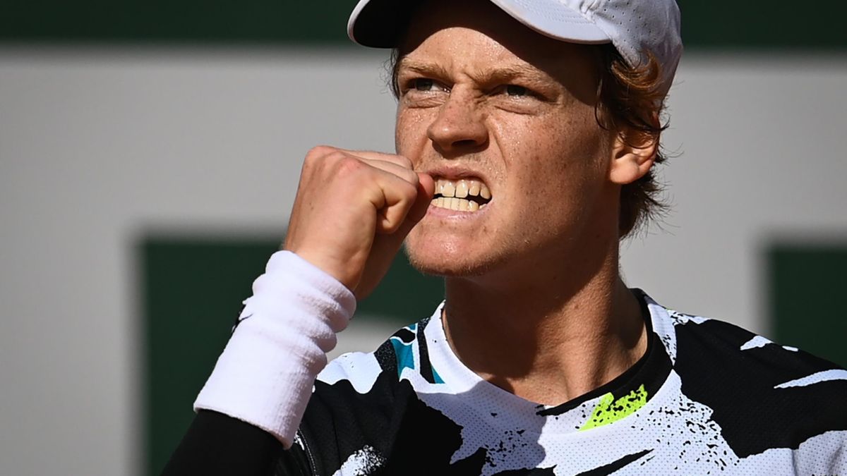 French Open 2020 Teen Sensation Jannik Sinner Dumps Out Sixth Seed Alexander Zverev Eurosport