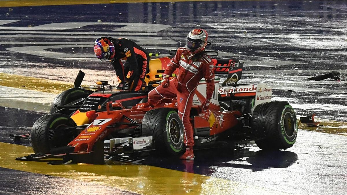 Kimi Räikkönen (Ferrari) et Daniel Ricciardo (Red Bull) au Grand Prix de Singapour 2017