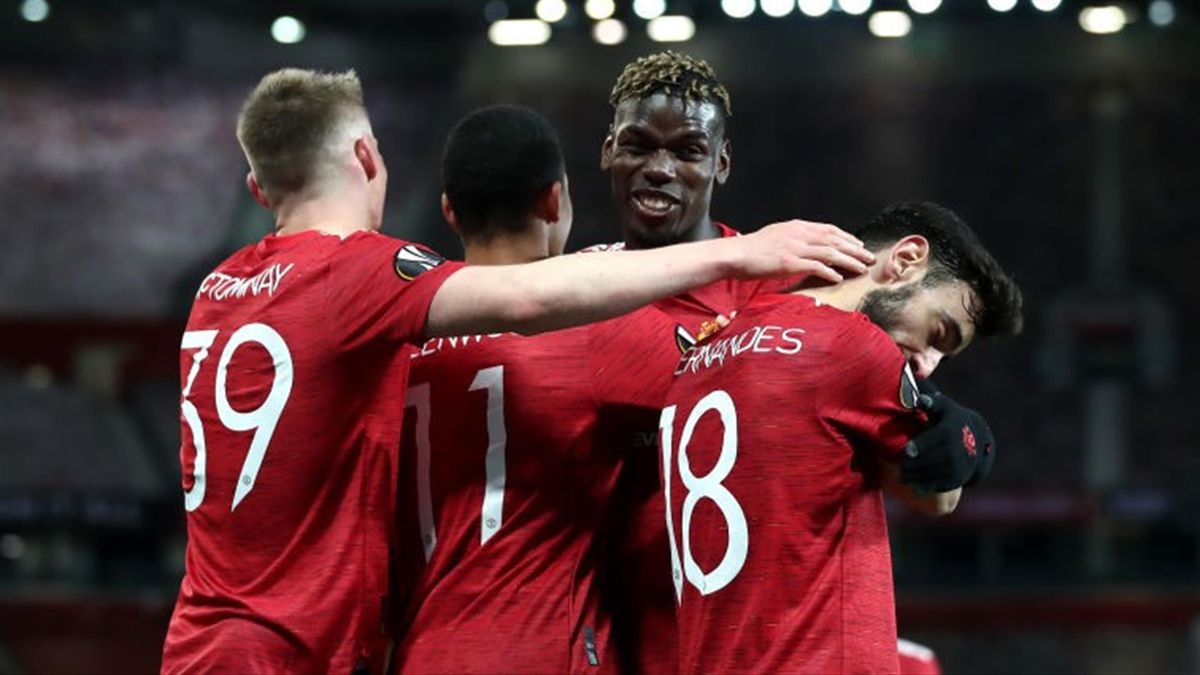 Manchester United run riot to put six past Roma