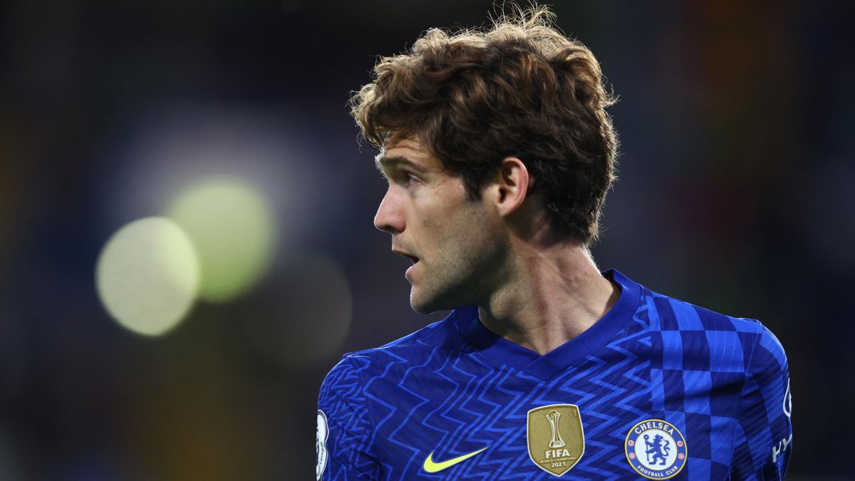Marcos Alonso will reportedly push for a move from Chelsea to Barcelona