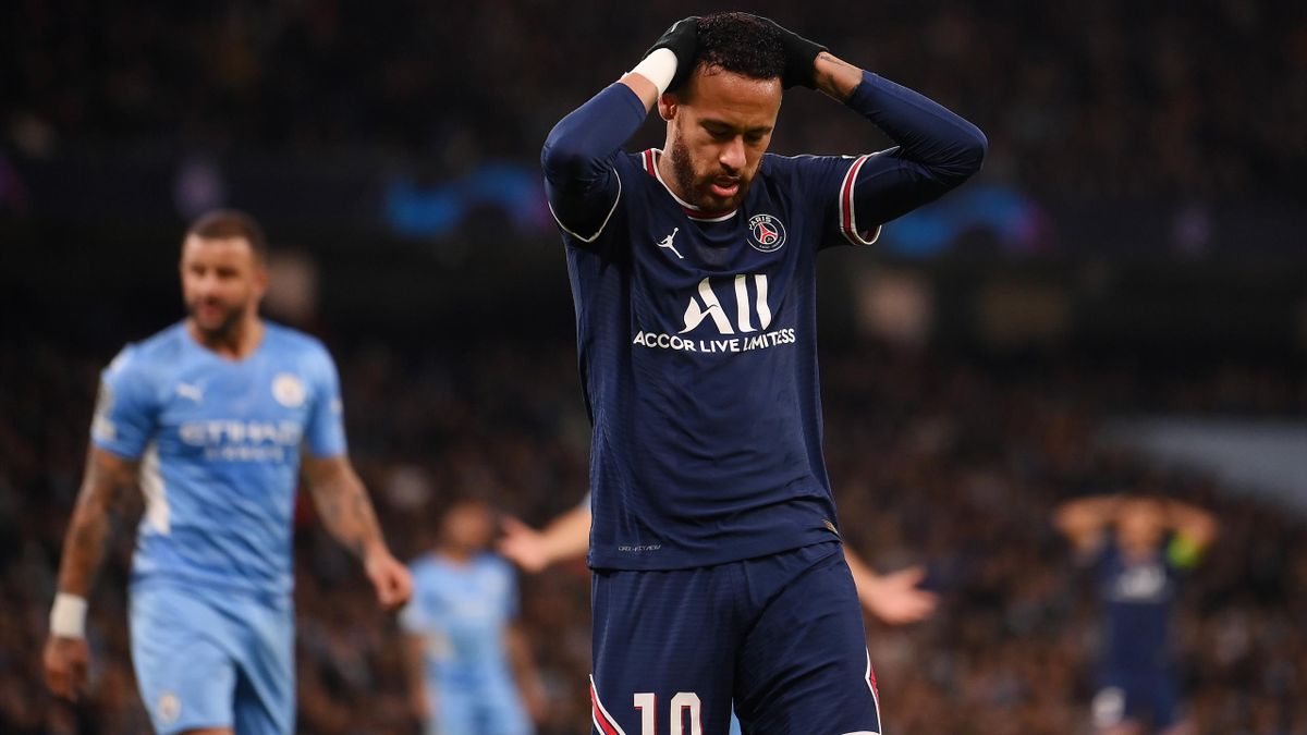 Neymar of Paris Saint-Germain reacts after a missed chance during the UEFA Champions League group A match between Manchester City and Paris Saint-Germain at Etihad Stadium on November 24, 2021 in Manchester, England.