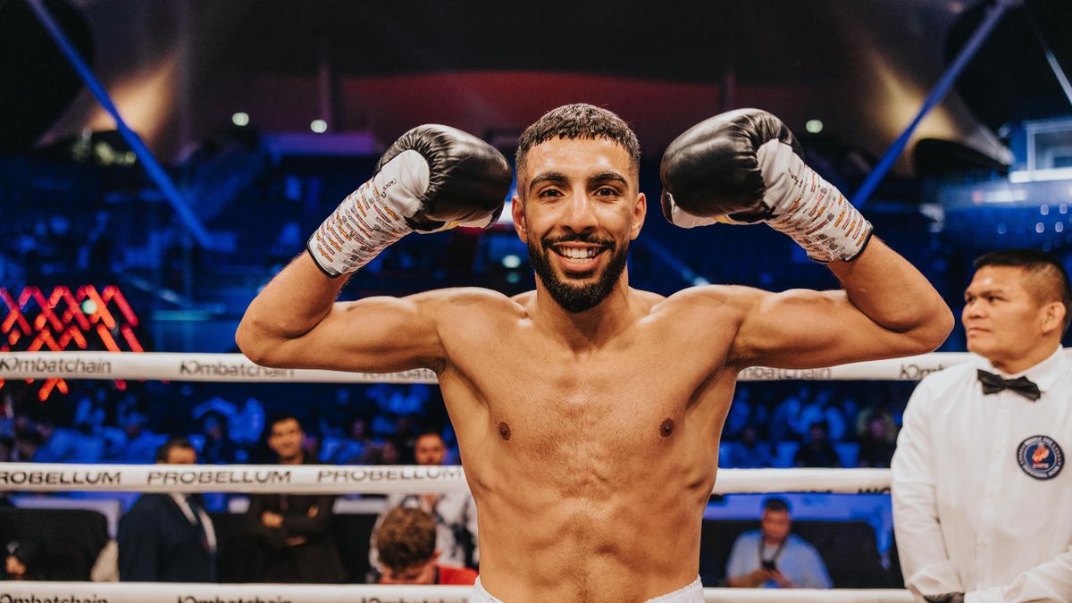 Shabaz Masoud: Britain's fast-rising super-bantamweight delivers statement  of intent by stopping Yoann Boyeux in Dubai - Eurosport