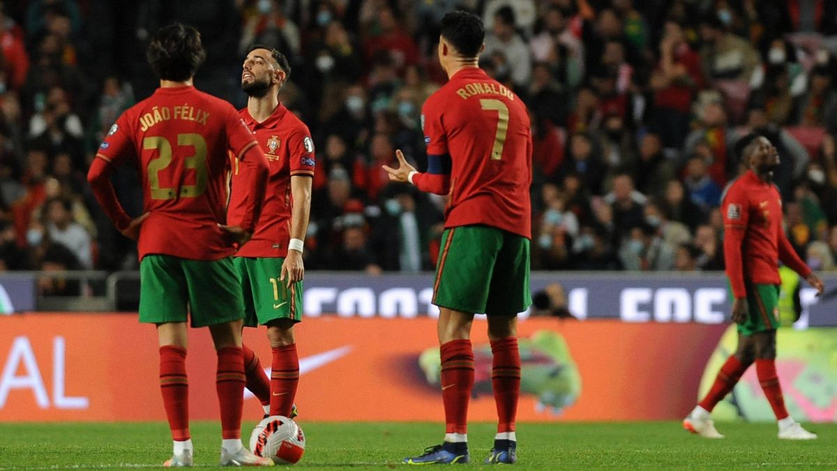 Joao Felix, Bruno Fernandes et Cristiano Ronaldo lors de la défaite du Portugal face à la Serbie, le 14 novembre 2021