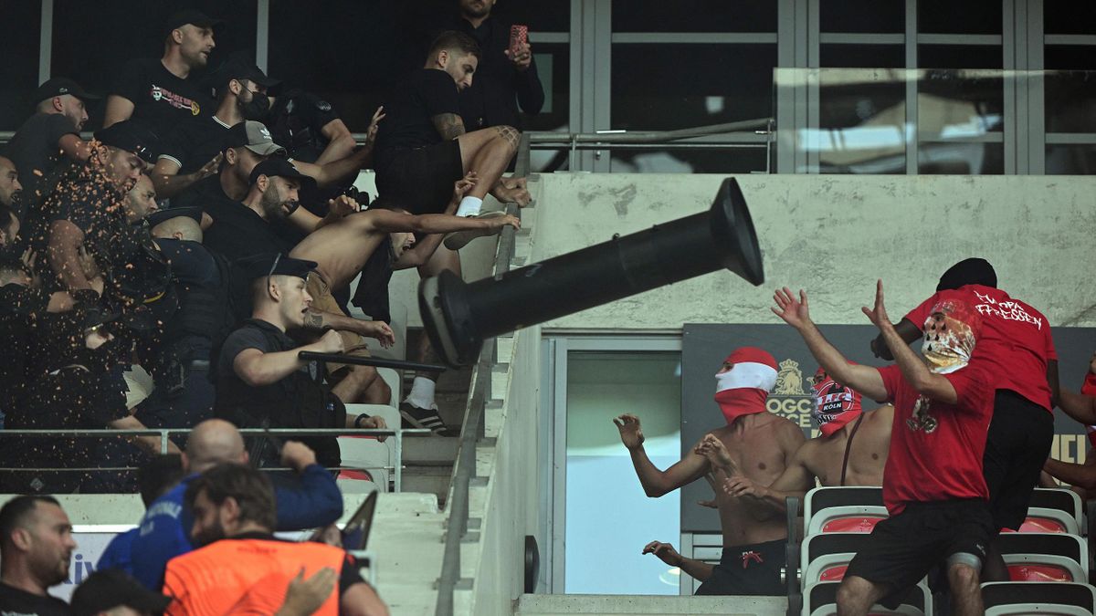 De violents incidents ont éclaté entre supporters de Nice et de Cologne jeudi à l'Allianz Riviera