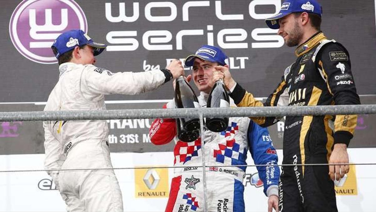 Briton Oliver Rowland (Fortec Motorsports) took the overall lead in the Formula Renault 3.5 Series (World Series Renault)