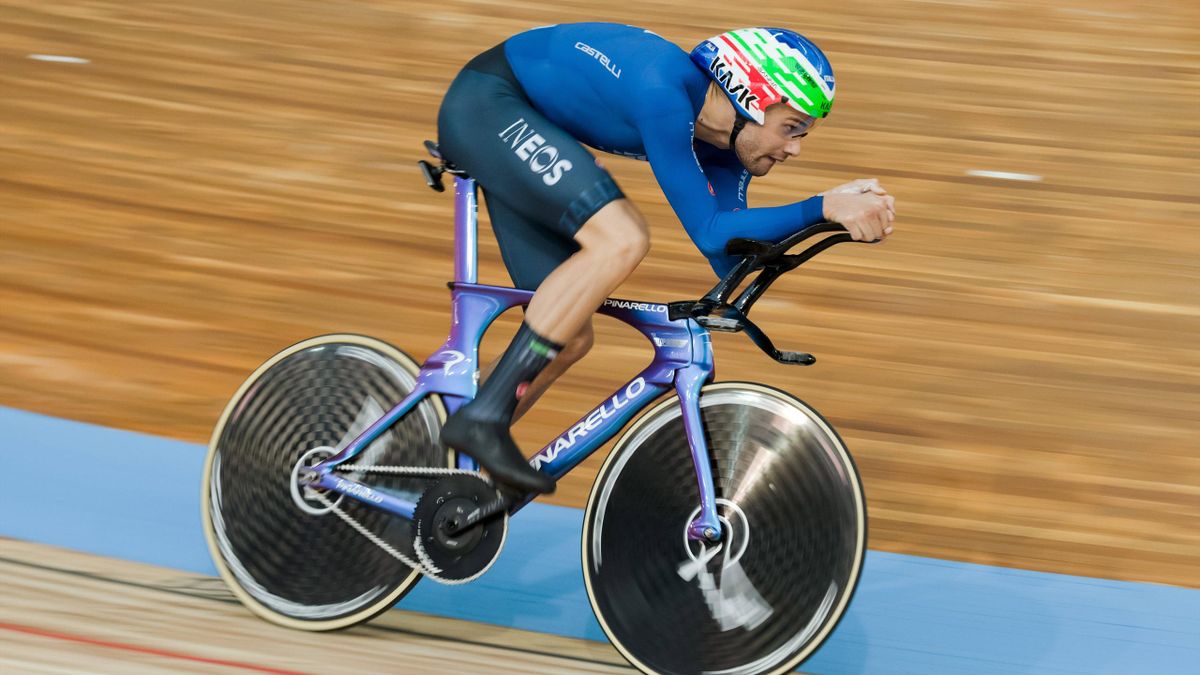 Filippo Ganna durante la prova dell'inseguimento individuale - Ciclismo su pista Mondiali Roubaix 2021