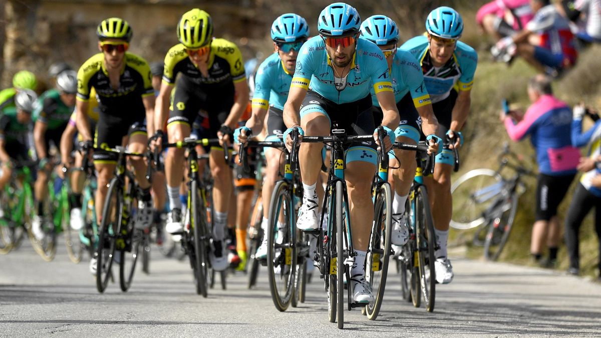 Dario Cataldo (Astana) en tête de peloton - Tour d'Andalousie 2019