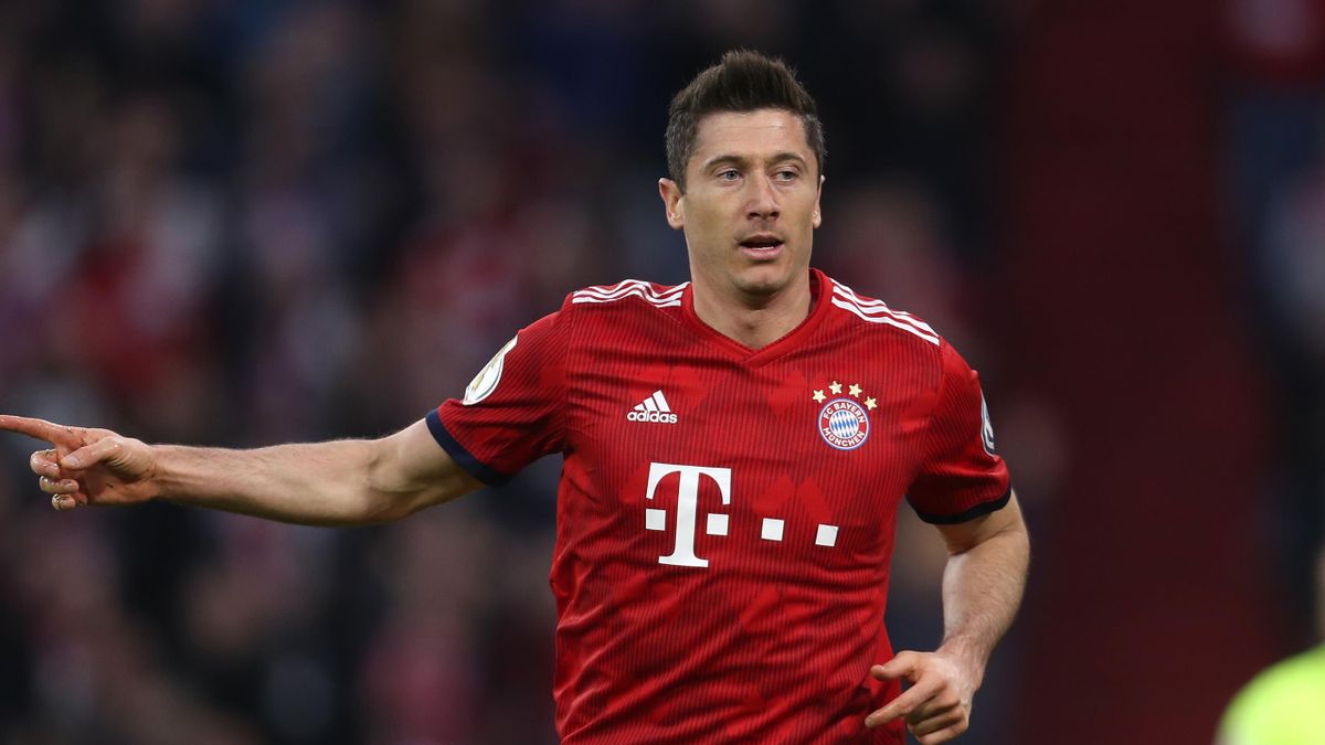 Super-sub Robert Lewandowski comes to Bayern Munich's rescue in German ...