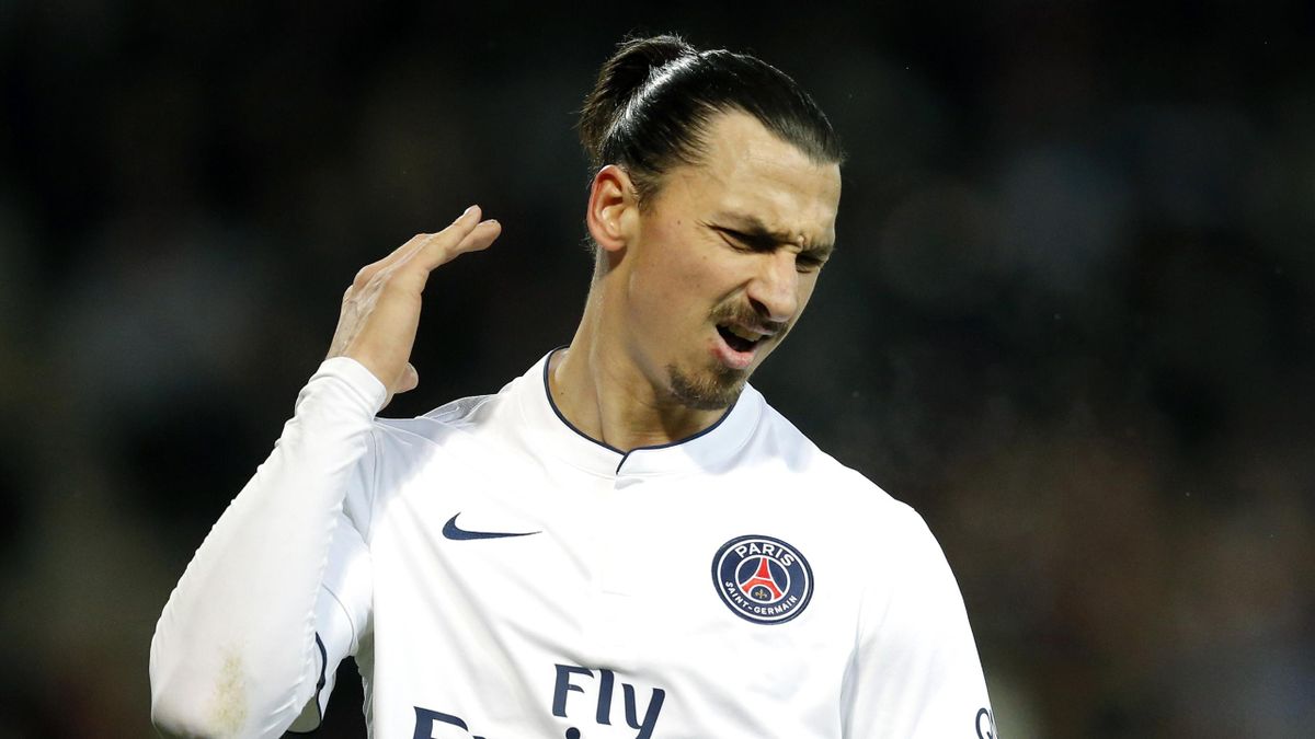 Paris St Germain's Zlatan Ibrahimovic reacts angrily