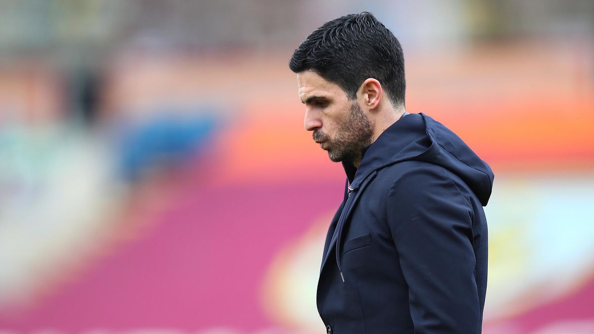 A dejected Mikel Arteta the manager / head coach of Arsenal during the Premier League match between Burnley and Arsenal at Turf Moor on March 6, 2021 in Burnley, United Kingdom.