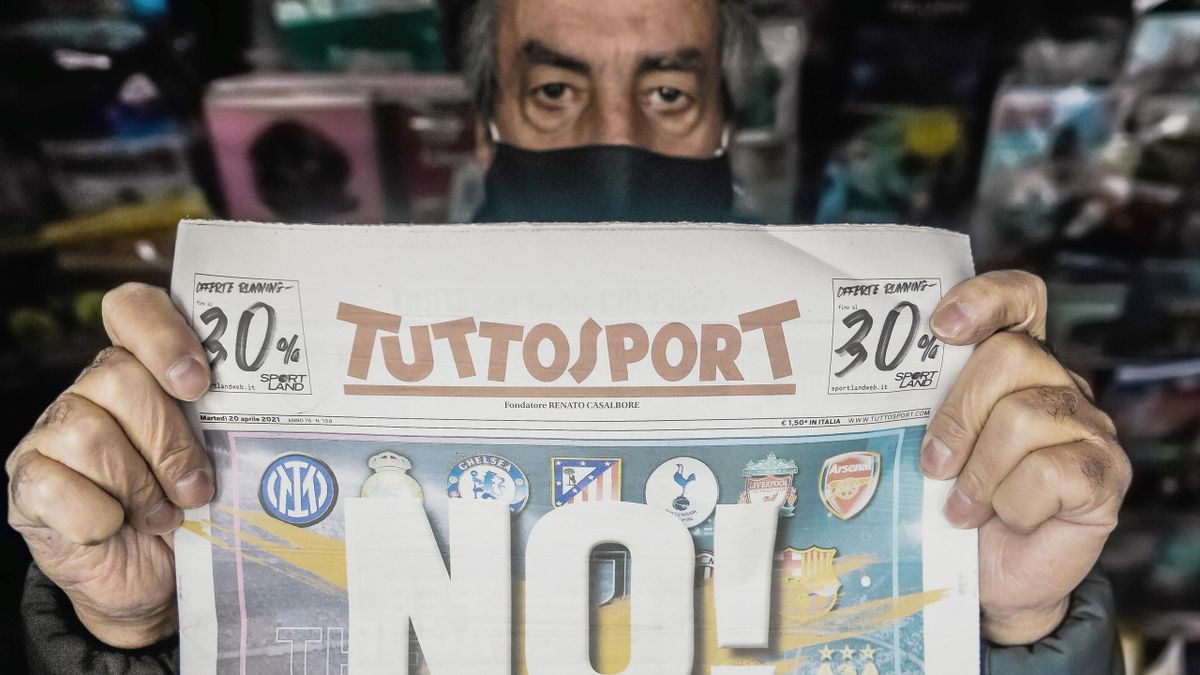 An Italian newsagent shows the feeling of disapproval for the European Super League