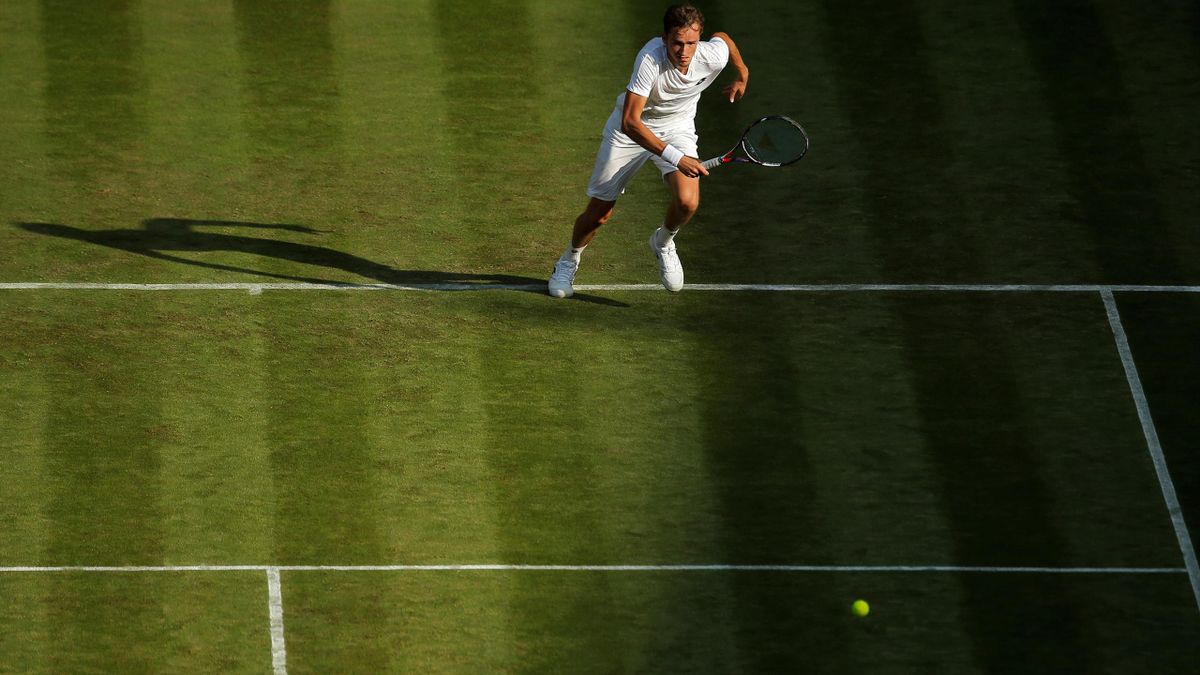 Wimbledon 2017: Daniil Medvedev forced to apologise as ...