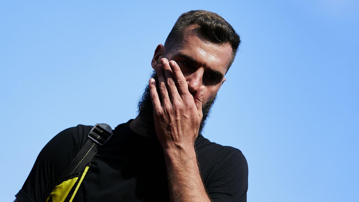 BARCELONA, SPAIN - APRIL 19: Benoit Paire of France reacts after his match against Federico Gaio of Italy on day one of the Barcelona Open Banc Sabadell 2021 at Real Club De Tenis Barcelona on April 19, 2021 in Barcelona, Spain. (Photo by Quality Sport Im