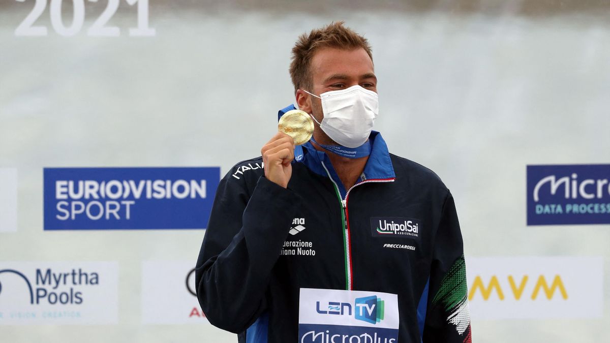 Gregorio Paltrinieri posa con l'oro, Europei Nuoto Fondo 2021, Getty Images