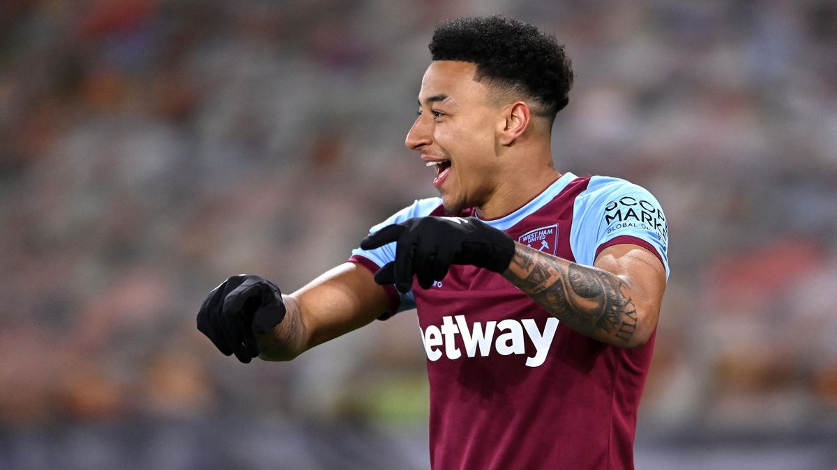 West Ham United's English midfielder Jesse Lingard celebrates after scoring the first goal during the English Premier League football match between Wolverhampton Wanderers and West Ham