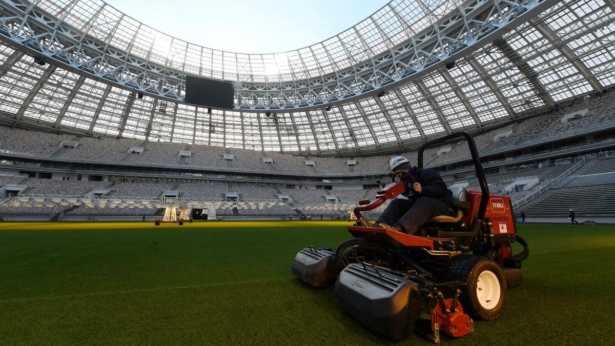 kak izmenilis stadiony v 11 gorodah