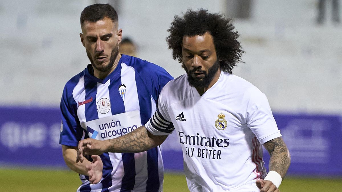 Un Blesse De Plus Au Real Madrid Marcelo Touche Au Mollet Gauche Eurosport