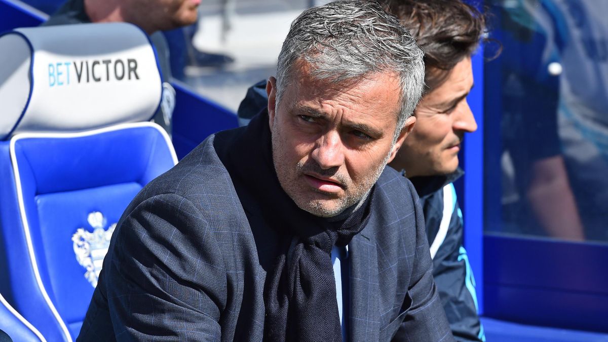 Chelsea Jose Mourinho S Father On The Mend Eurosport