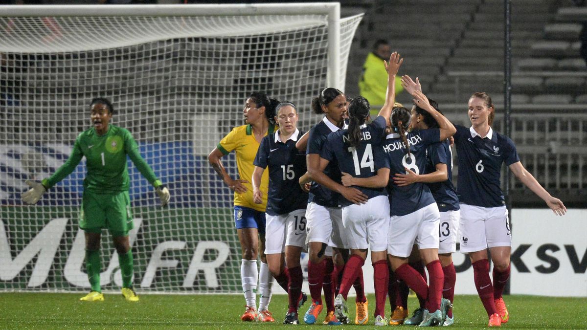 FOOTBALL France Brésil féminin 2014 - amical à Lyon 2014