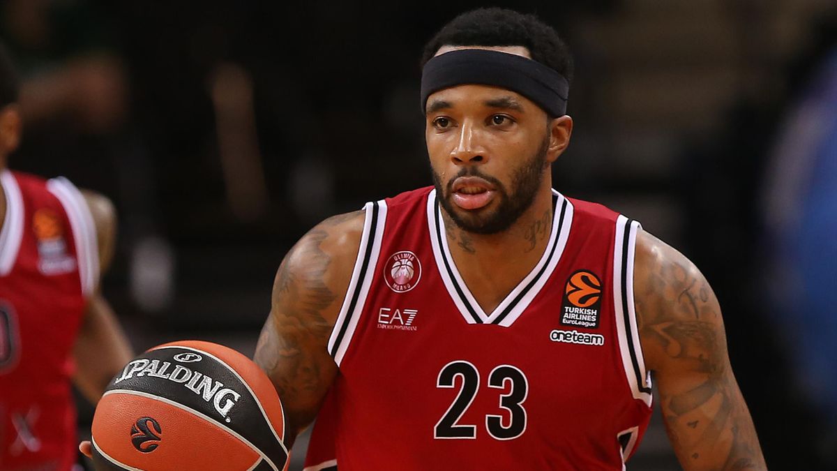 Malcolm Delaney, #23 of AX Armani Exchange Milan competes during the Turkish Airlines EuroLeague We're Back Preseason Tour Kaunas Championship game between Zalgiris Kaunas vs AX Armani Exchange Milan