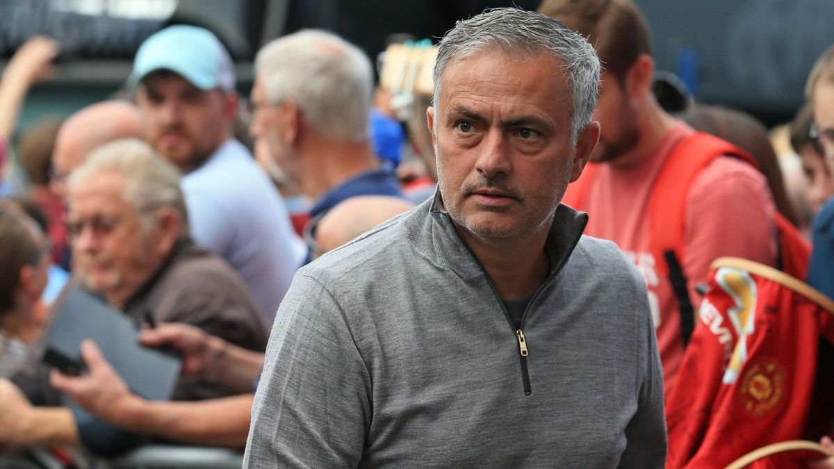 Paper Round Jose Mourinho Backs Ed Woodward But Scolds Marcus Rashford Eurosport