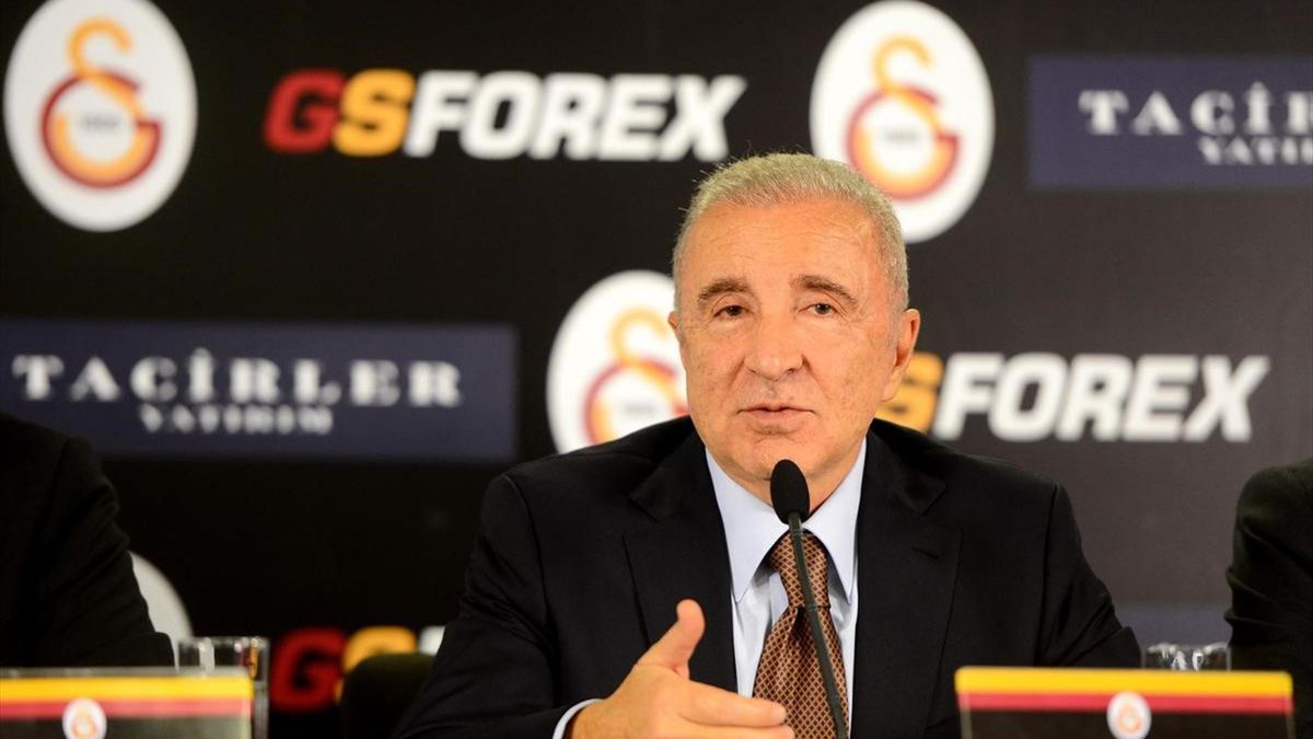 Sedat Dogan Konustu Unal Aysal A Medya Icerisinden Ve Camiadan Eurosport