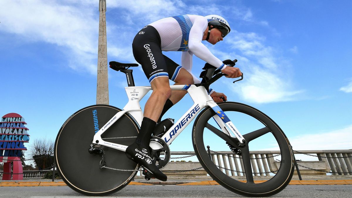 Valencia Rundfahrt Stefan Kung Nach Zeitfahrsieg In Gelben Trikot Mas Mit Defekt Pech Eurosport
